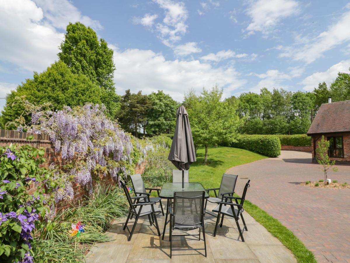 The Stables Villa Stourbridge Eksteriør bilde